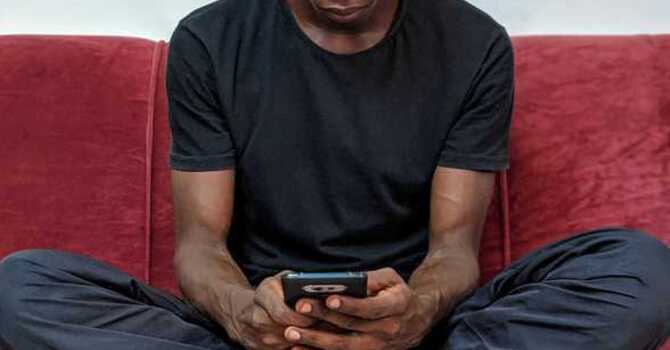 Could Our Phones Be Giving Us Tech Neck? image